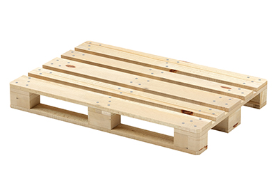 Eine liegende Holzpalette